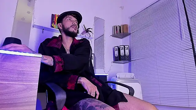 Snapshot of dex_55 chatting on November 4, 12:43 am dex 55 online show from November 4, 12:43 am