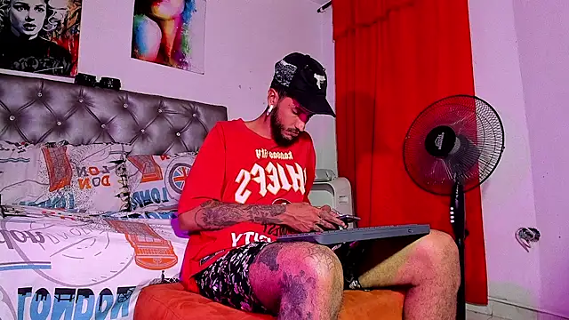 Snapshot of dex_55 chatting on November 11, 1:16 am dex 55 online show from November 11, 1:16 am