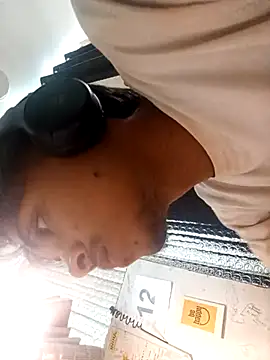 Snapshot of deny2442 chatting on October 27, 4:49 am deny2442 online show from October 27, 4:49 am