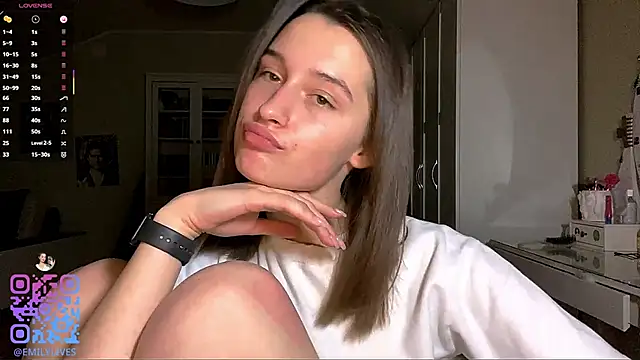 Snapshot of DarlineBrustera chatting on December 15, 2:21 pm DarlineBrustera online show from December 15, 2:21 pm