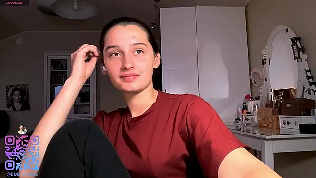 Snapshot of DarlineBrustera chatting on February 7, 2:21 pm DarlineBrustera online show from February 7, 2:21 pm