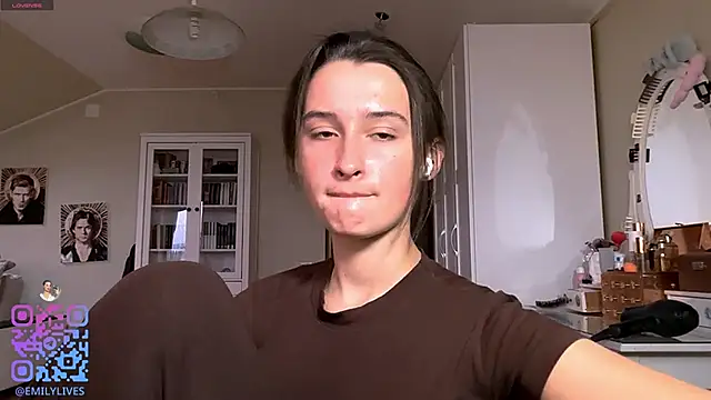 Snapshot of DarlineBrustera chatting on February 15, 2:14 pm DarlineBrustera online show from February 15, 2:14 pm