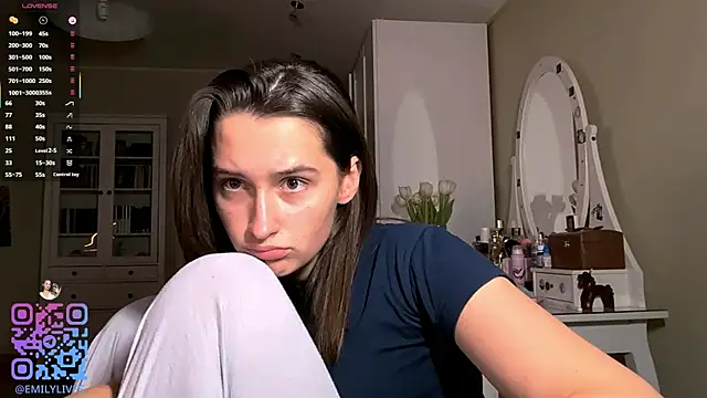 Snapshot of DarlineBrustera chatting on February 23, 3:31 pm DarlineBrustera online show from February 23, 3:31 pm