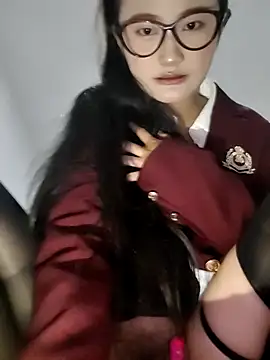 Snapshot of CCAV217 chatting on December 15, 4:22 pm CCAV217 online show from December 15, 4:22 pm