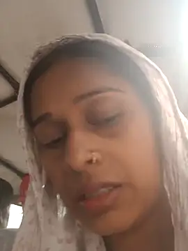 hotshreya69 online show from December 1, 9:25 am