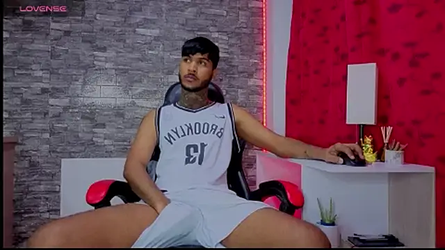 Theimperialboys  online show from July 17, 3:46 am