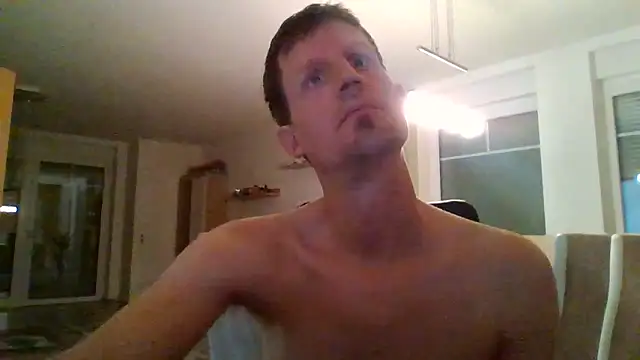 Snapshot of Trockenbau chatting on October 17, 8:28 am Trockenbau online show from October 17, 8:28 am