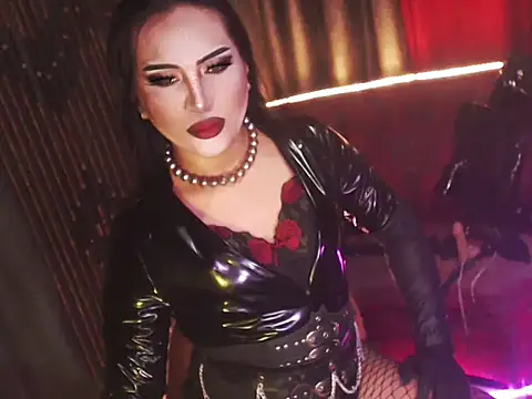 Snapshot of Hail_ur_Dominant chatting on January 12, 7:41 pm Hail ur Dominant online show from January 12, 7:41 pm