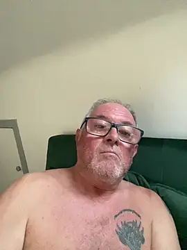 Snapshot of naughtygrandad1 chatting on April 23, 7:27 pm naughtygrandad1 online show from April 23, 7:27 pm