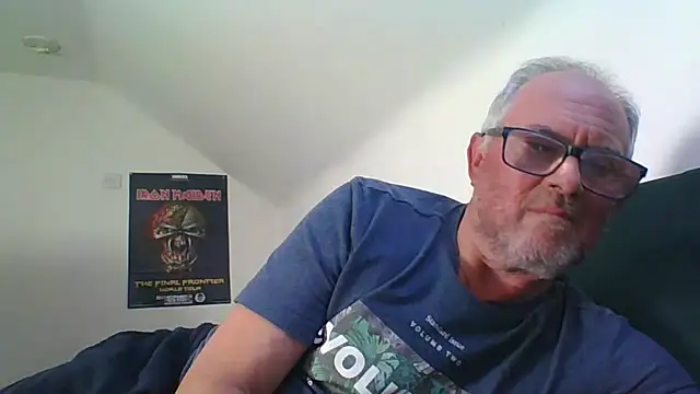 Snapshot of naughtygrandad1 chatting on April 28, 6:02 pm naughtygrandad1 online show from April 28, 6:02 pm
