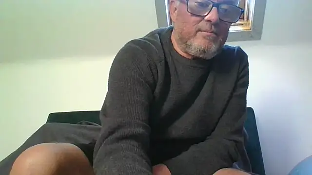 Snapshot of naughtygrandad1 chatting on April 30, 6:47 pm naughtygrandad1 online show from April 30, 6:47 pm