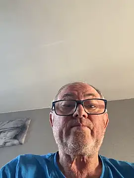 Snapshot of naughtygrandad1 chatting on May 10, 7:02 am naughtygrandad1 online show from May 10, 7:02 am