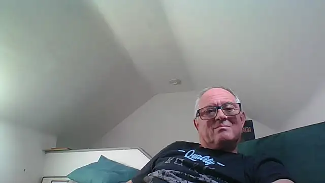 Snapshot of naughtygrandad1 chatting on May 11, 6:27 pm naughtygrandad1 online show from May 11, 6:27 pm