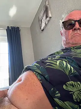 Snapshot of naughtygrandad1 chatting on May 30, 6:54 am naughtygrandad1 online show from May 30, 6:54 am