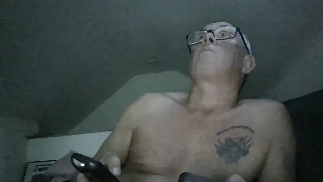 Snapshot of naughtygrandad1 chatting on July 18, 9:07 pm naughtygrandad1 online show from July 18, 9:07 pm