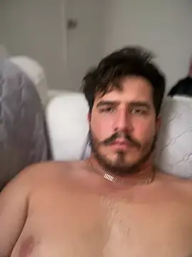 Snapshot of leo_0222 chatting on July 11, 5:26 pm leo 0222 online show from July 11, 5:26 pm