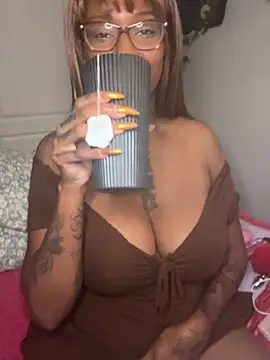 MistiSavannah online show from November 15, 11:18 am