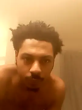 Snapshot of Yungandhungd chatting on September 20, 11:06 pm Yungandhungd online show from September 20, 11:06 pm