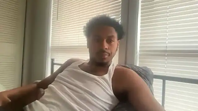 Snapshot of Yungandhungd chatting on November 20, 8:19 pm Yungandhungd online show from November 20, 8:19 pm