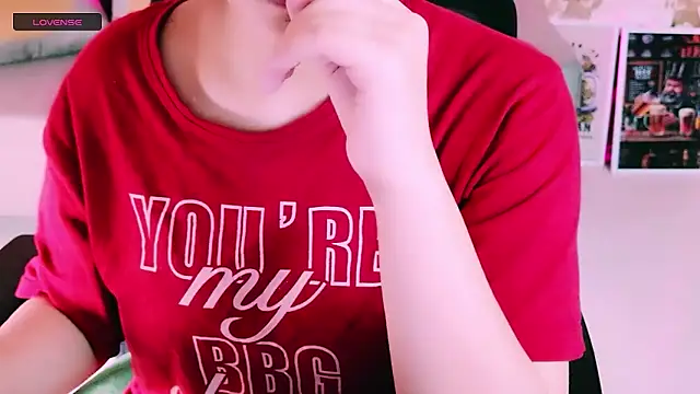 My Rose online show from April 15, 2:57 pm