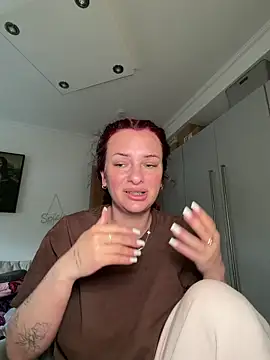 OliviaaFischer online show from February 5, 11:15 am