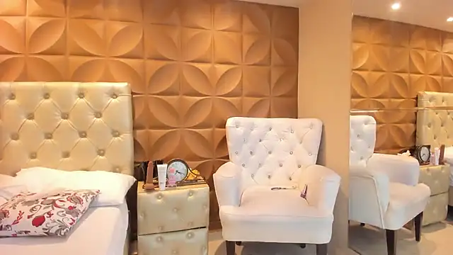 BarbaraCortez online show from November 13, 8:19 pm