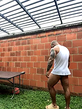 Andrew Johnnson online show from October 20, 2:06 pm