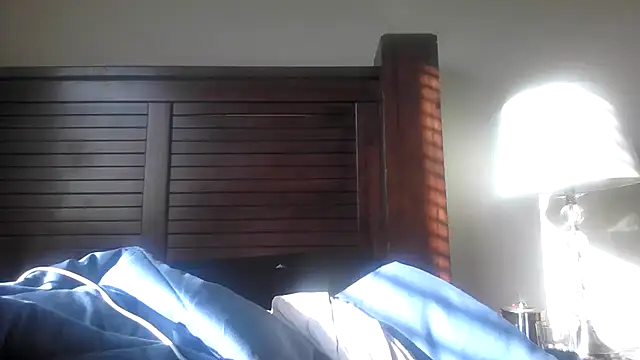 Marlowlovee online show from October 12, 11:15 pm