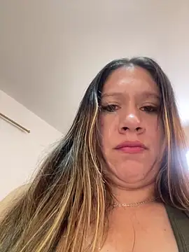 emma hot2006 online show from October 18, 5:25 pm