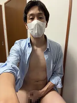 Snapshot of gHayato chatting on May 11, 2:45 pm gHayato online show from May 11, 2:45 pm