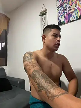 miaftmax online show from December 21, 4:03 pm