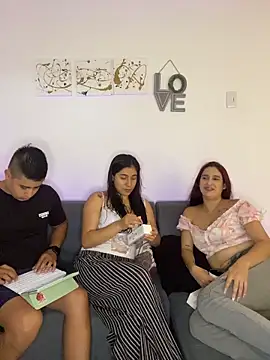 miaftmax online show from March 18, 7:06 pm