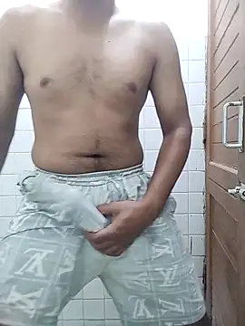 COme8989 online show from February 9, 12:09 pm