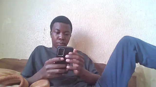 Snapshot of sweetdickboy2 chatting on June 18, 9:14 am sweetdickboy2 online show from June 18, 9:14 am
