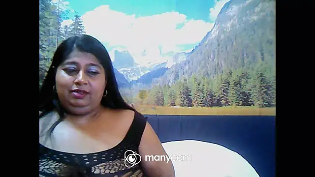 indianhoney694u online show from February 19, 8:44 am