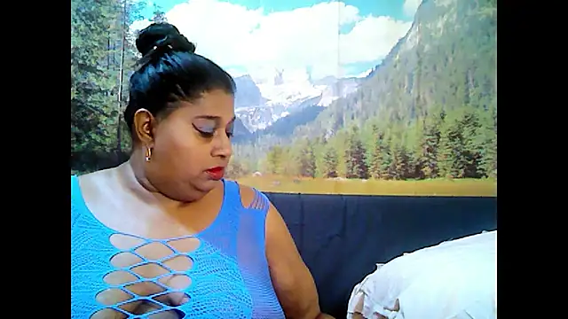 indianhoney694u online show from September 19, 5:20 am