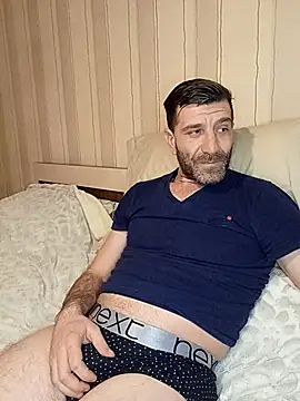 Alexdaniel89 online show from April 4, 9:45 pm