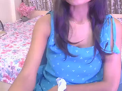 Snapshot of hoty-priya chatting on February 11, 5:01 am hoty-priya online show from February 11, 5:01 am