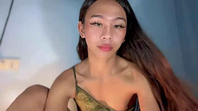 Snapshot of sweety_kyrah18 chatting on October 17, 7:33 am sweety kyrah18 online show from October 17, 7:33 am