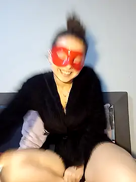 Maskelihatun online show from March 6, 8:38 pm