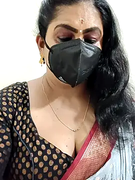 Snapshot of Sweetie_swetha37 chatting on February 4, 8:42 am Sweetie swetha37 online show from February 4, 8:42 am