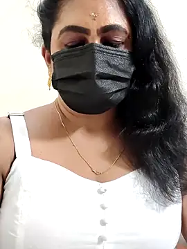 Snapshot of Sweetie_swetha37 chatting on February 4, 8:47 pm Sweetie swetha37 online show from February 4, 8:47 pm