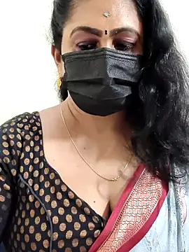 Snapshot of Sweetie_swetha37 chatting on February 5, 9:14 am Sweetie swetha37 online show from February 5, 9:14 am