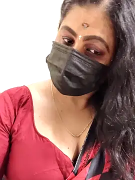 Snapshot of Sweetie_swetha37 chatting on February 8, 5:49 pm Sweetie swetha37 online show from February 8, 5:49 pm