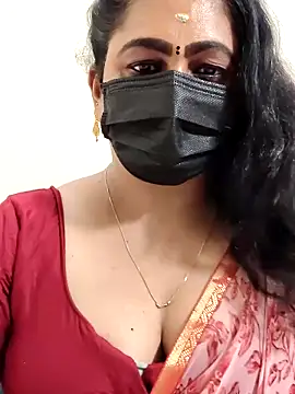 Snapshot of Sweetie_swetha37 chatting on February 10, 2:43 pm Sweetie swetha37 online show from February 10, 2:43 pm