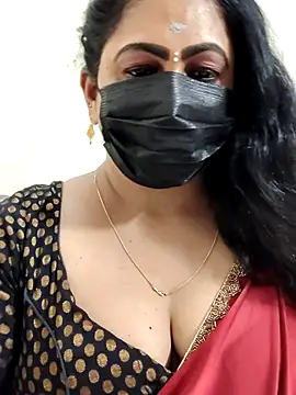 Snapshot of Sweetie_swetha37 chatting on February 16, 9:05 am Sweetie swetha37 online show from February 16, 9:05 am