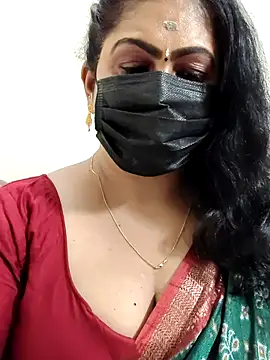 Snapshot of Sweetie_swetha37 chatting on February 19, 12:23 pm Sweetie swetha37 online show from February 19, 12:23 pm