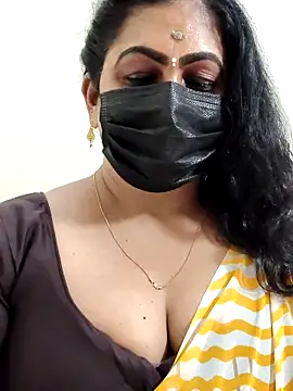 Snapshot of Sweetie_swetha37 chatting on February 20, 6:30 pm Sweetie swetha37 online show from February 20, 6:30 pm