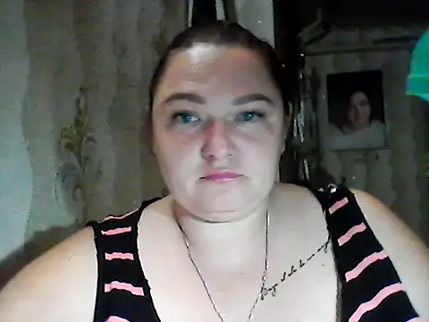 Snapshot of AngelQSky chatting on November 1, 8:55 pm AngelQSky online show from November 1, 8:55 pm