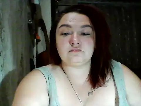 Snapshot of AngelQSky chatting on November 6, 8:21 pm AngelQSky online show from November 6, 8:21 pm